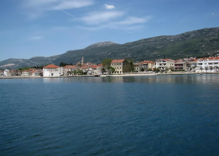 Apartment In Stone House On Seaside