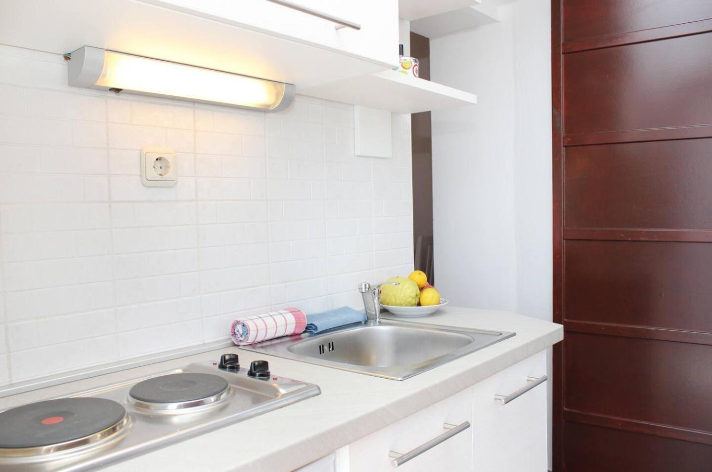 Apartment In Stone House On Seaside